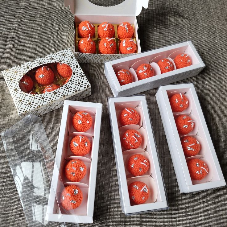 Laddo Candle - Set of 4